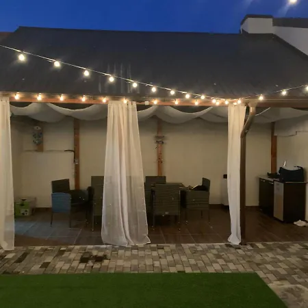 Homestay Casa Anastasia-constanta Delfinariu